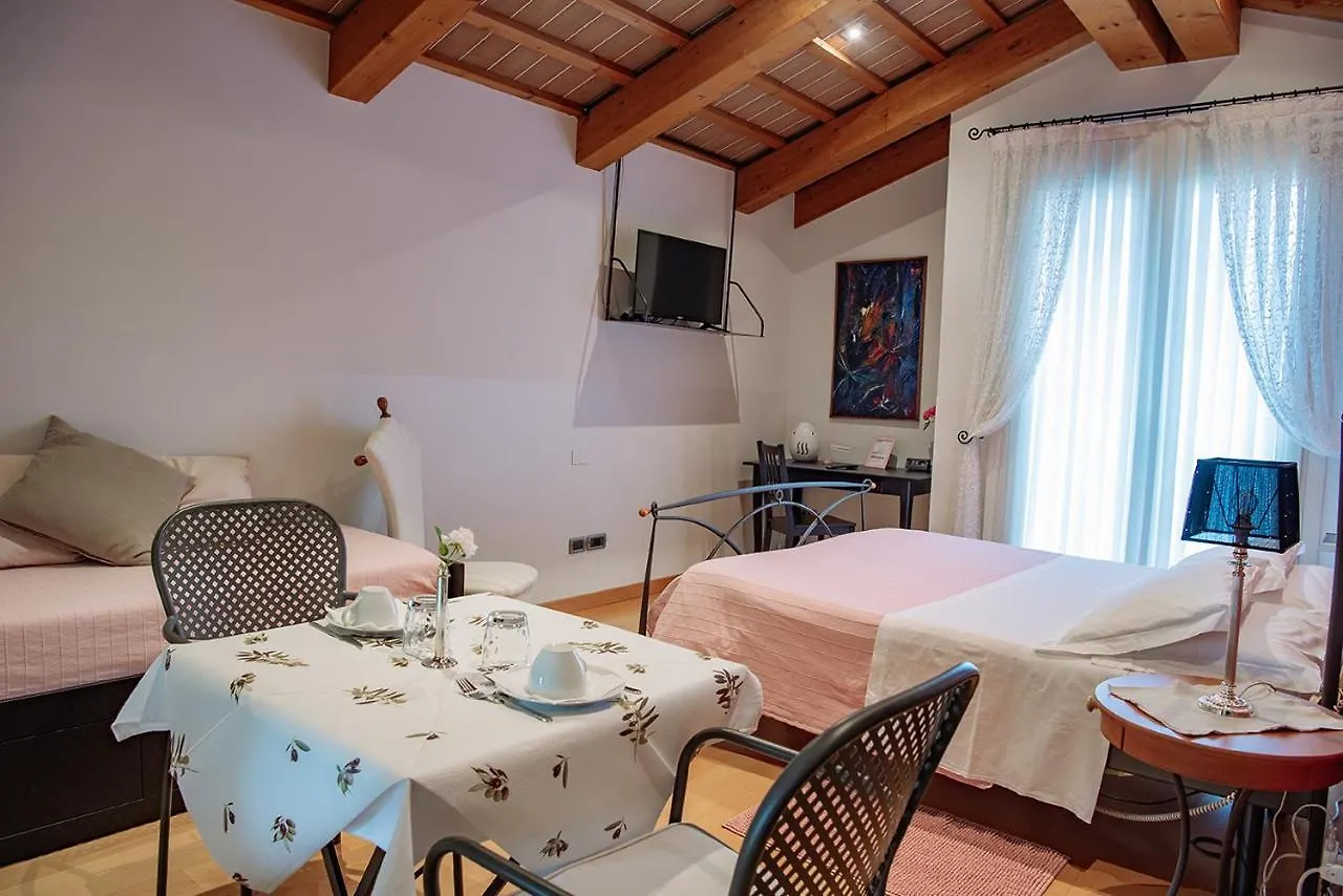 Rosa Del Grappa Bed & Breakfast Italy