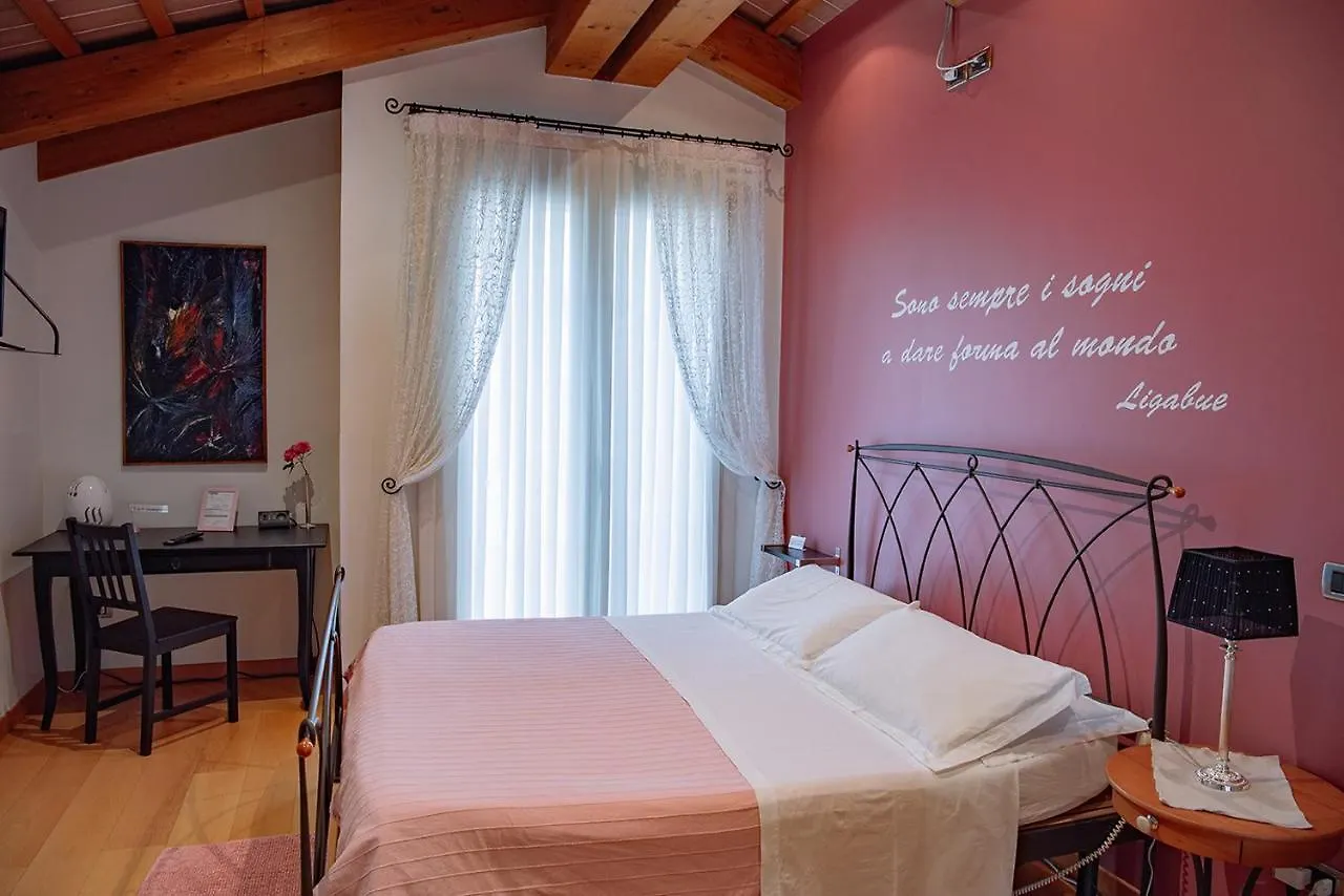 Rosa Del Grappa Bed & Breakfast